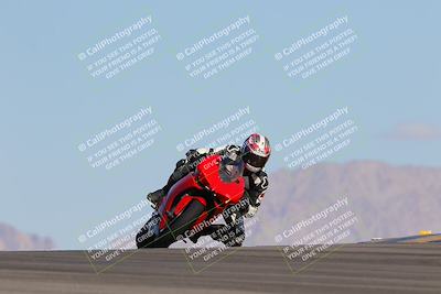 media/Oct-01-2023-SoCal Trackdays (Sun) [[4c570cc352]]/Turn 9 Set 2 (10am)/